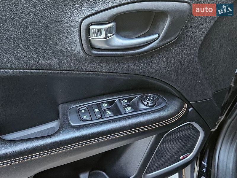 Внедорожник / Кроссовер Jeep Compass 2018 в Ахтырке