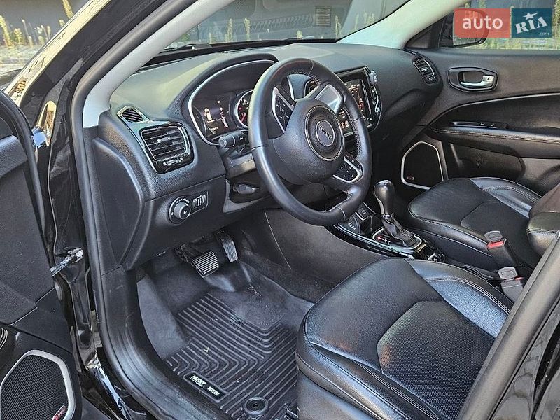Внедорожник / Кроссовер Jeep Compass 2018 в Ахтырке