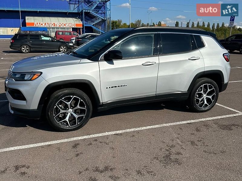 Позашляховик / Кросовер Jeep Compass 2024 в Рівному