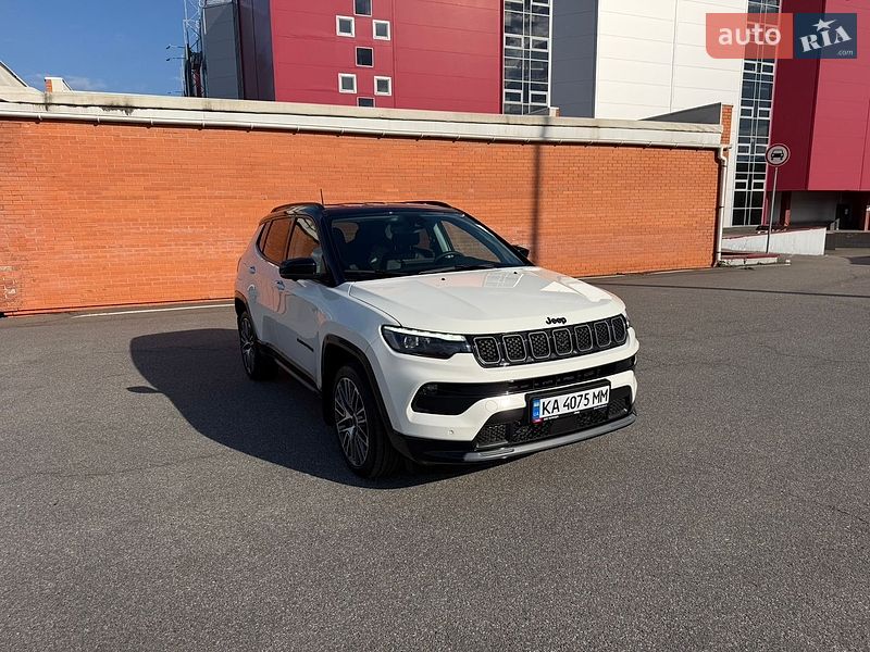 Внедорожник / Кроссовер Jeep Compass 2024 в Киеве фото 2 Внедорожник / Кроссовер Jeep Compass 2024 в Киеве