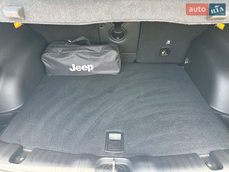 Внедорожник / Кроссовер Jeep Compass 2024 в Киеве фото 26 Внедорожник / Кроссовер Jeep Compass 2024 в Киеве