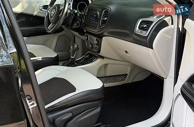 Позашляховик / Кросовер Jeep Compass 2017 в Рівному