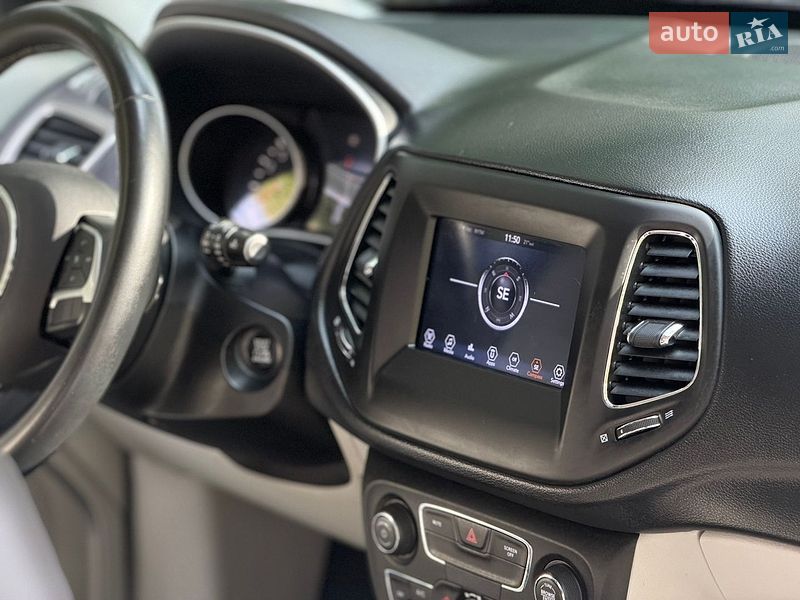 Позашляховик / Кросовер Jeep Compass 2017 в Рівному