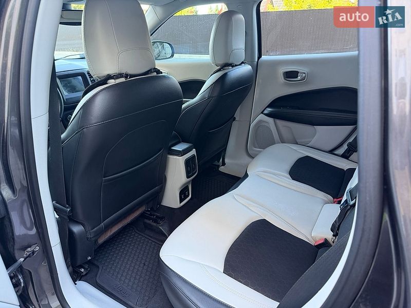 Позашляховик / Кросовер Jeep Compass 2017 в Ромнах фото 23 Позашляховик / Кросовер Jeep Compass 2017 в Ромнах