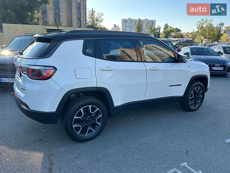 Внедорожник / Кроссовер Jeep Compass 2018 в Киеве