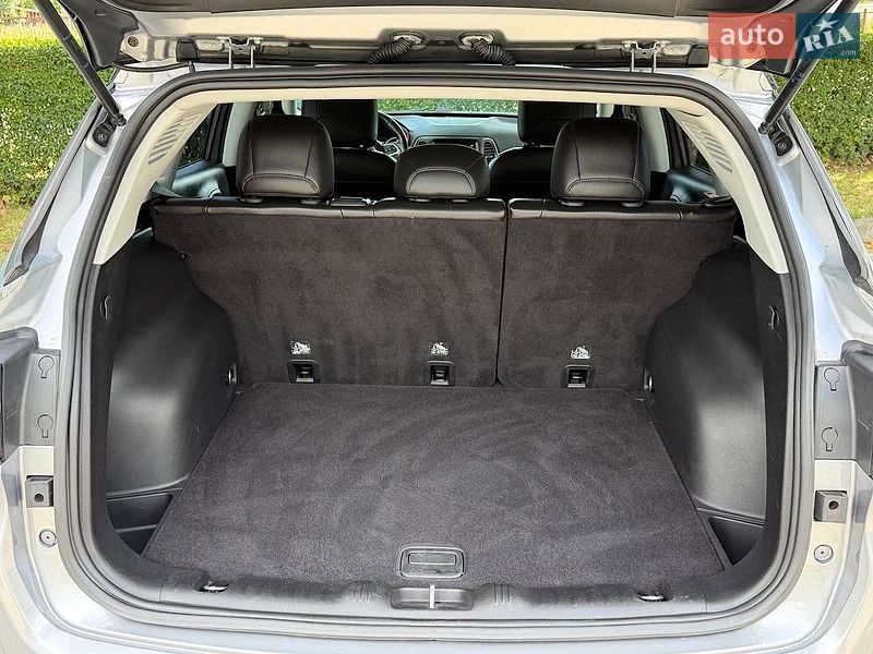 Внедорожник / Кроссовер Jeep Compass 2019 в Стрые