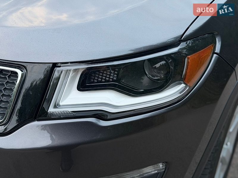Позашляховик / Кросовер Jeep Compass 2021 в Рівному