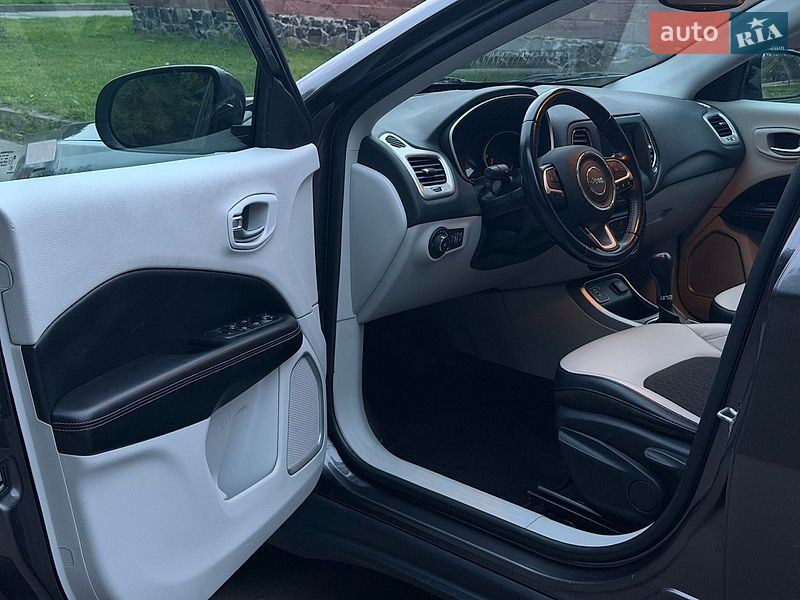 Позашляховик / Кросовер Jeep Compass 2021 в Рівному