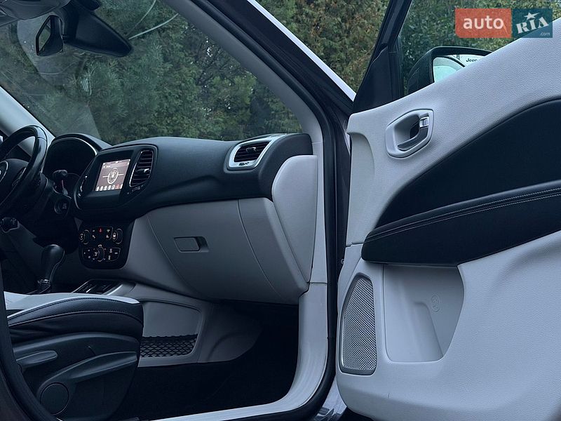 Позашляховик / Кросовер Jeep Compass 2021 в Рівному