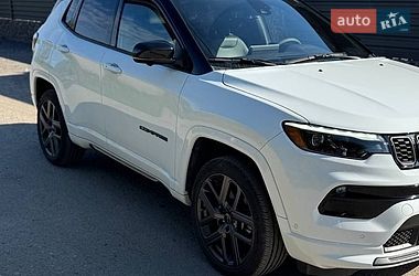 Внедорожник / Кроссовер Jeep Compass 2024 в Киеве