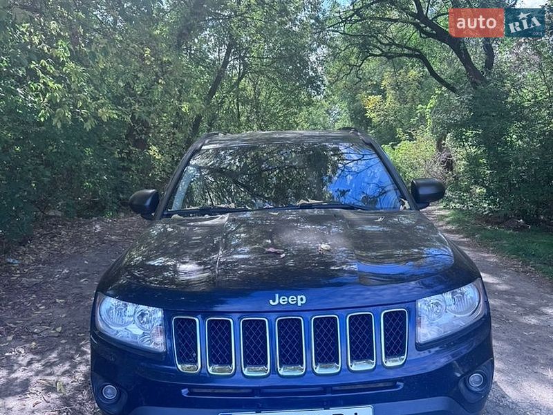 Внедорожник / Кроссовер Jeep Compass 2011 в Днепре