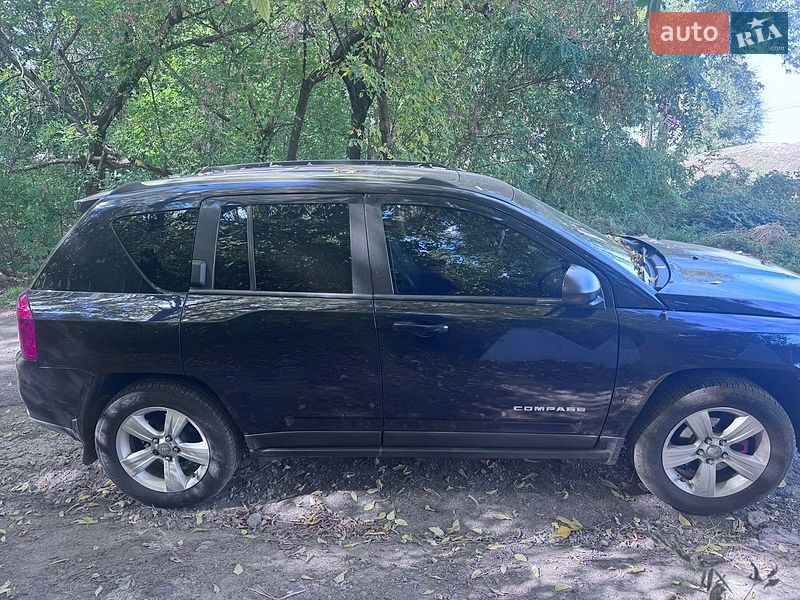 Внедорожник / Кроссовер Jeep Compass 2011 в Днепре