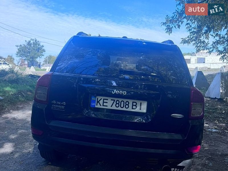 Внедорожник / Кроссовер Jeep Compass 2011 в Днепре