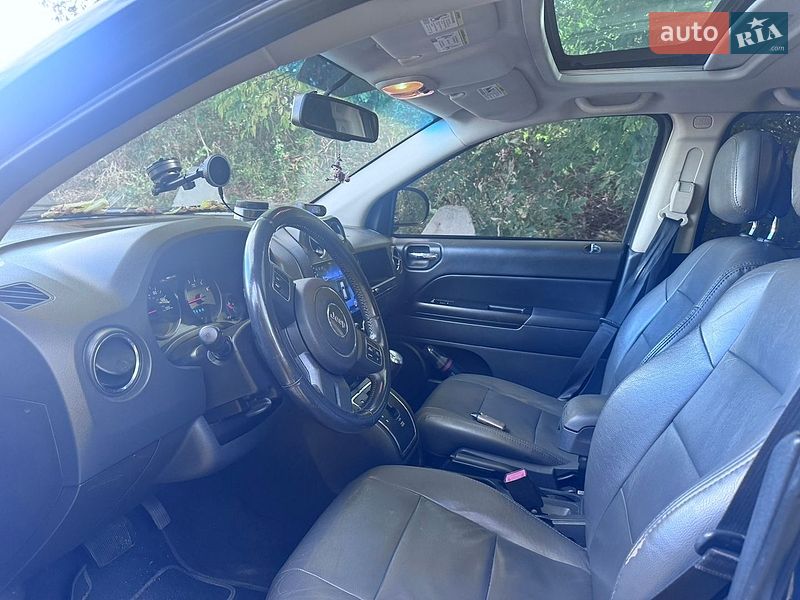 Внедорожник / Кроссовер Jeep Compass 2011 в Днепре