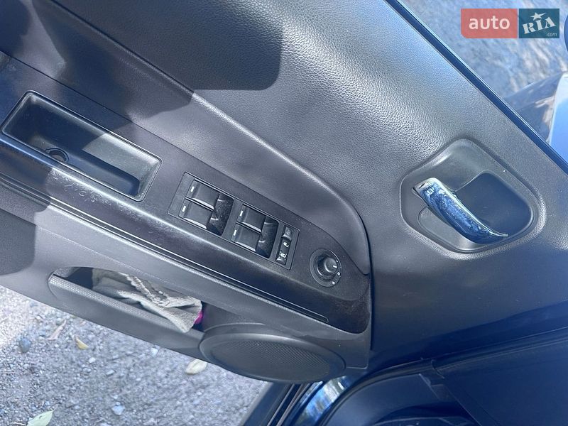 Внедорожник / Кроссовер Jeep Compass 2011 в Днепре
