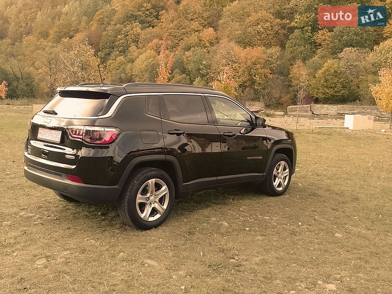 Позашляховик / Кросовер Jeep Compass 2023 в Вигоді