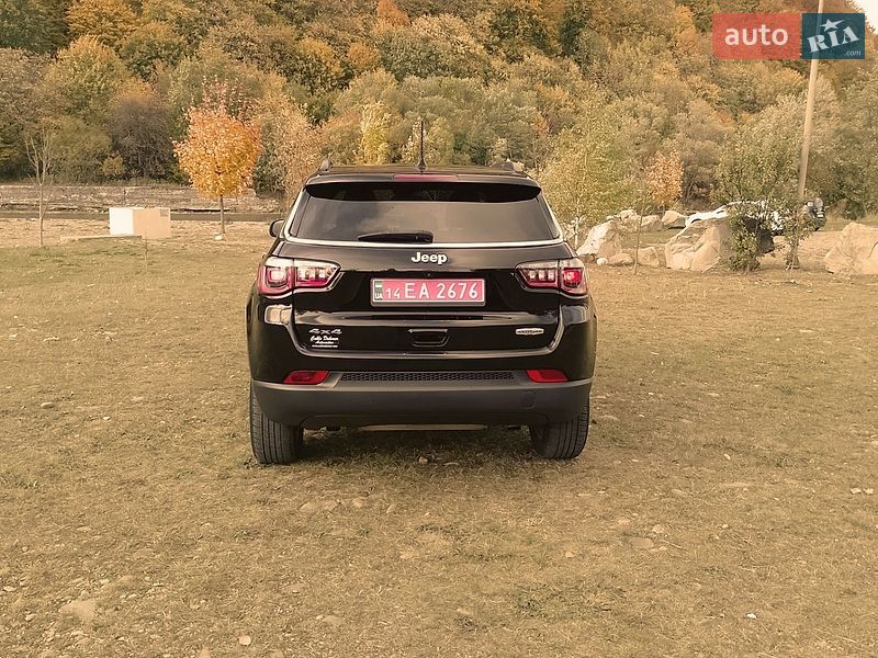 Позашляховик / Кросовер Jeep Compass 2023 в Вигоді