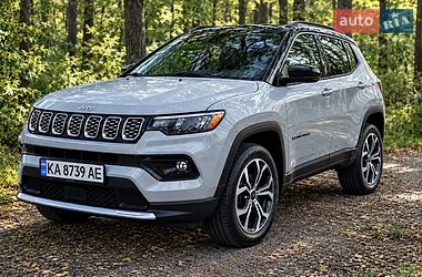Внедорожник / Кроссовер Jeep Compass 2024 в Киеве