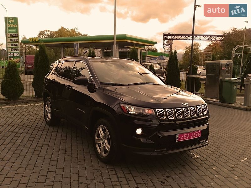 Позашляховик / Кросовер Jeep Compass 2023 в Вигоді