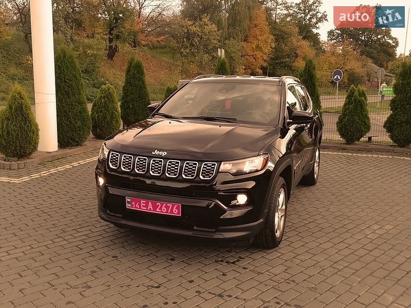 Позашляховик / Кросовер Jeep Compass 2023 в Вигоді