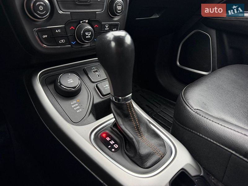 Внедорожник / Кроссовер Jeep Compass 2017 в Калуше