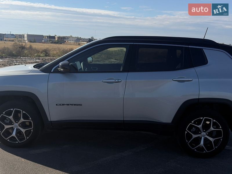 Внедорожник / Кроссовер Jeep Compass 2024 в Киеве