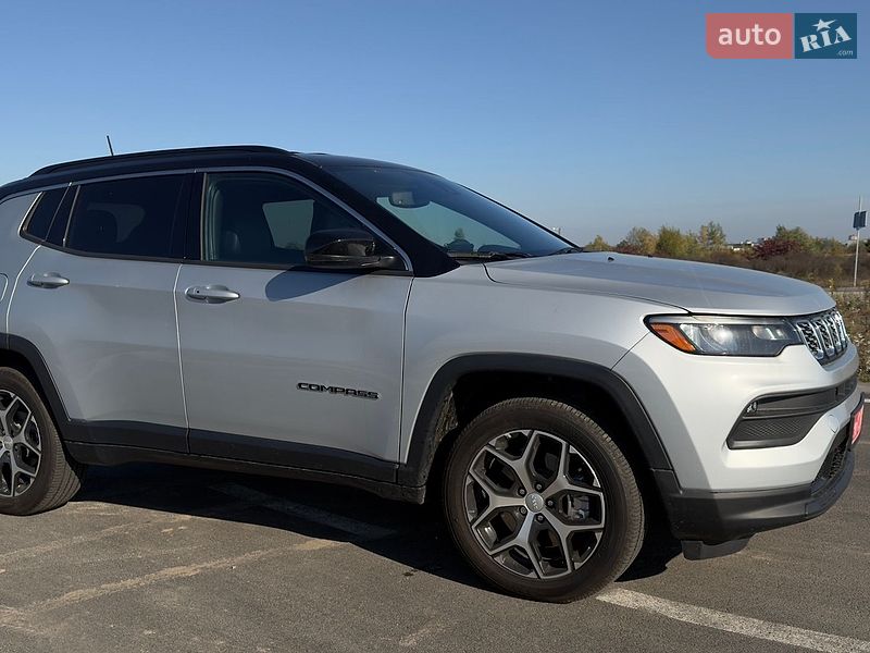 Внедорожник / Кроссовер Jeep Compass 2024 в Киеве