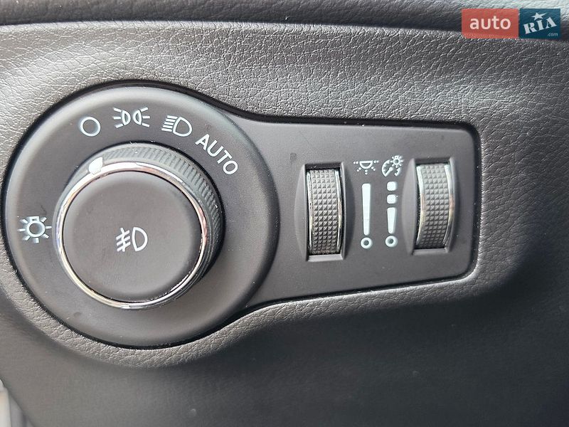 Внедорожник / Кроссовер Jeep Compass 2021 в Киеве