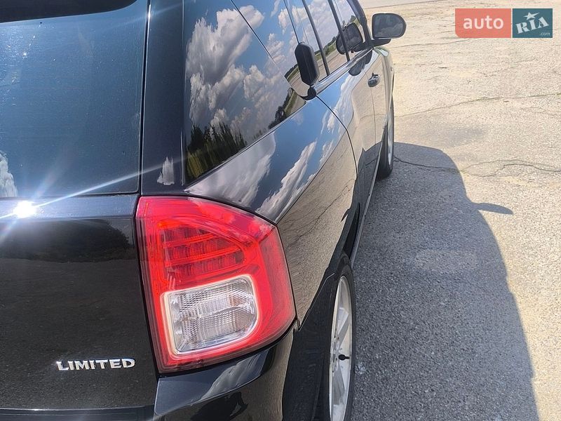 Внедорожник / Кроссовер Jeep Compass 2011 в Корсуне-Шевченковском