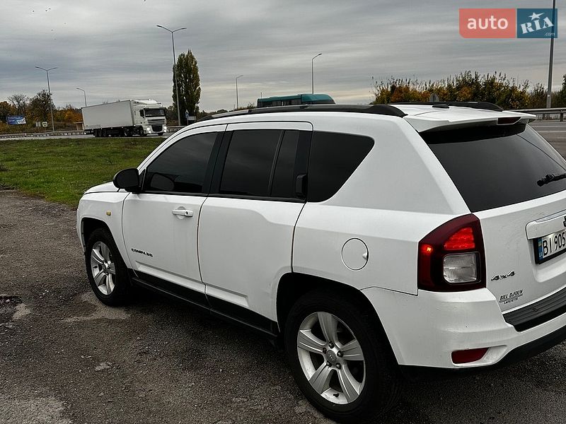 Внедорожник / Кроссовер Jeep Compass 2015 в Полтаве