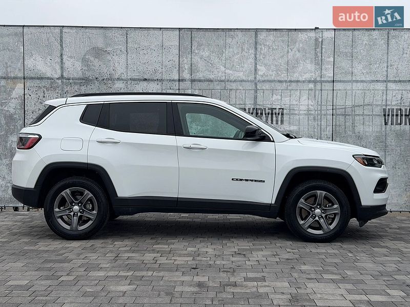 Внедорожник / Кроссовер Jeep Compass 2023 в Киеве