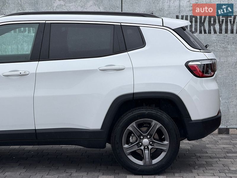 Внедорожник / Кроссовер Jeep Compass 2023 в Киеве