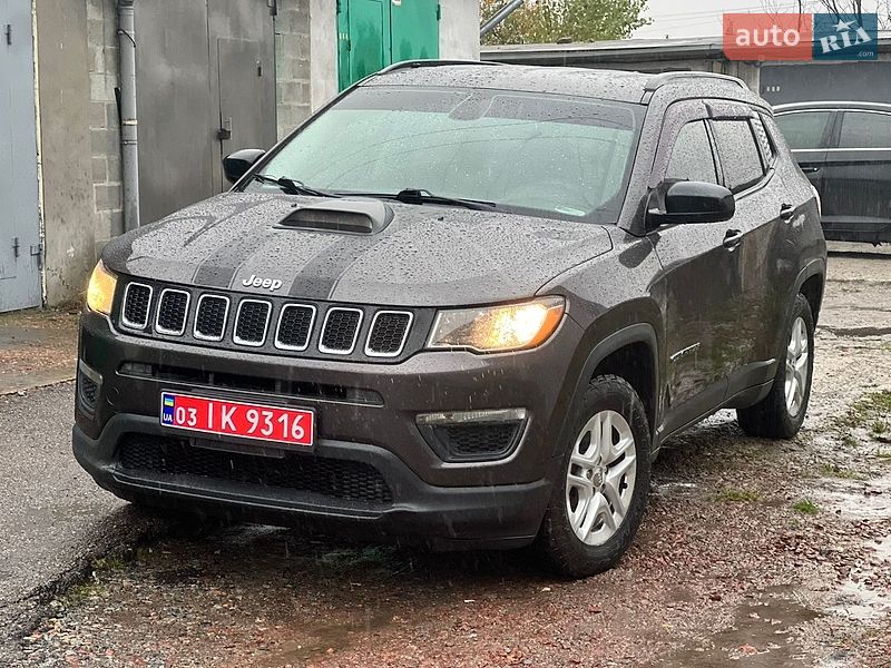 Внедорожник / Кроссовер Jeep Compass 2018 в Киеве