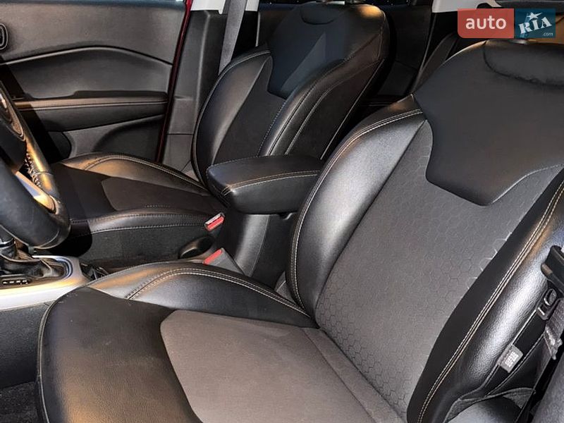 Внедорожник / Кроссовер Jeep Compass 2019 в Киеве