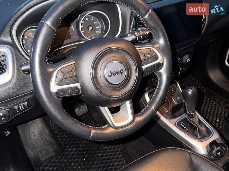 Внедорожник / Кроссовер Jeep Compass 2019 в Киеве