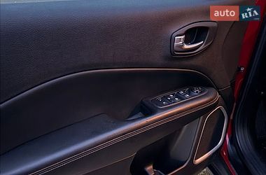 Внедорожник / Кроссовер Jeep Compass 2019 в Киеве