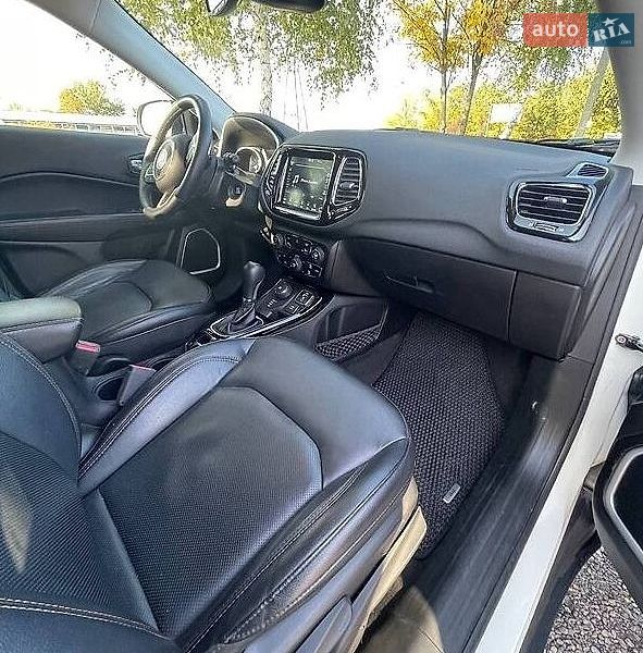 Внедорожник / Кроссовер Jeep Compass 2018 в Виноградове