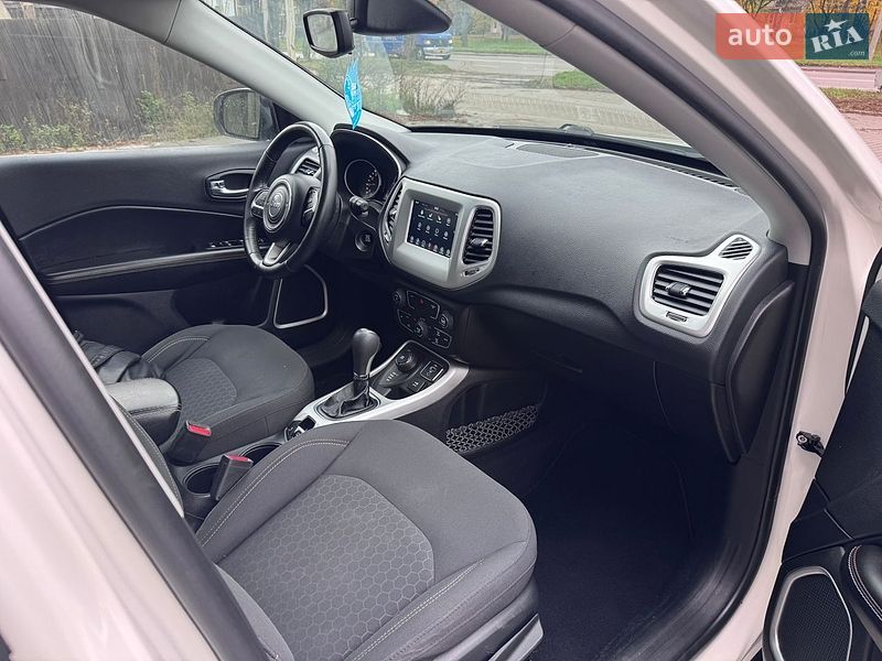 Внедорожник / Кроссовер Jeep Compass 2019 в Ровно