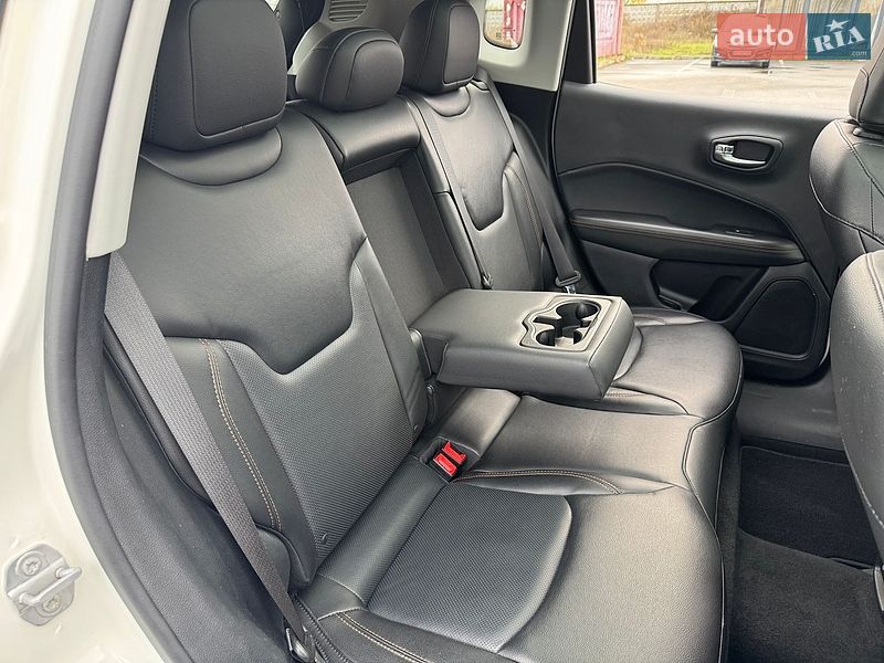Внедорожник / Кроссовер Jeep Compass 2018 в Киеве