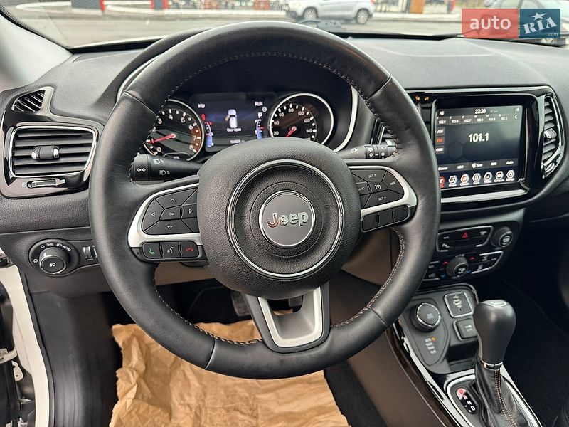 Внедорожник / Кроссовер Jeep Compass 2018 в Киеве