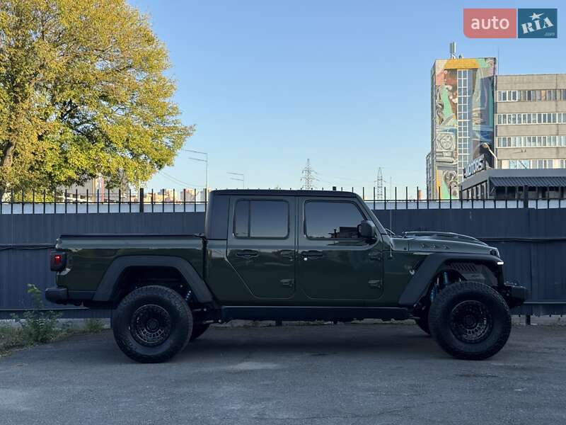 Пикап Jeep Gladiator 2022 в Киеве