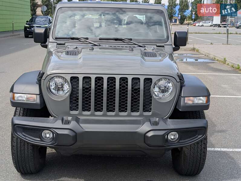 Пикап Jeep Gladiator 2022 в Киеве