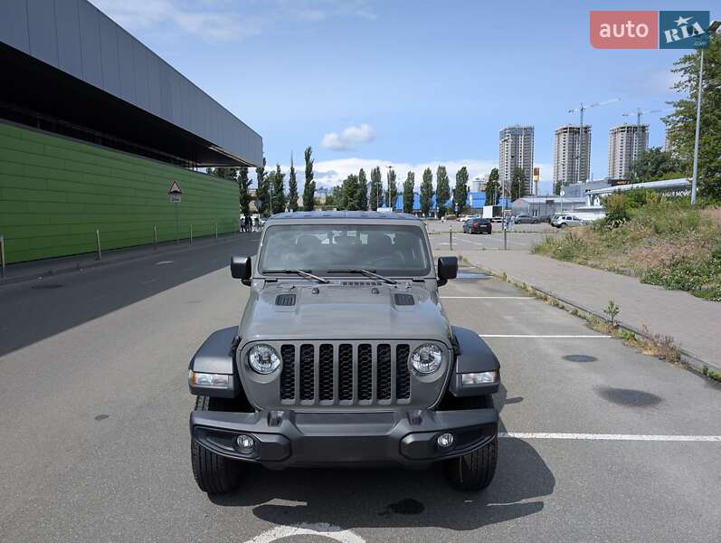 Пикап Jeep Gladiator 2022 в Киеве