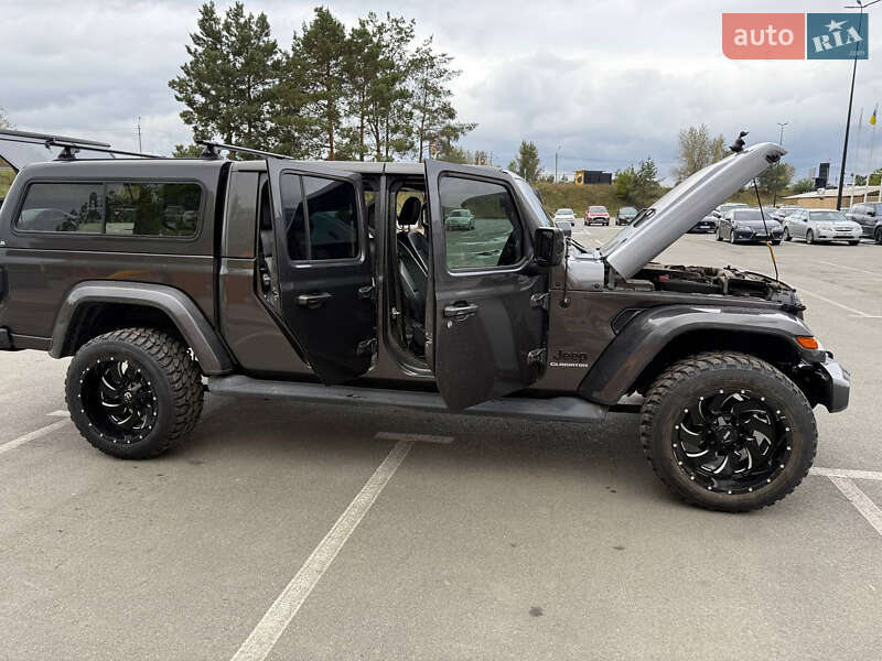 Пикап Jeep Gladiator 2021 в Киеве