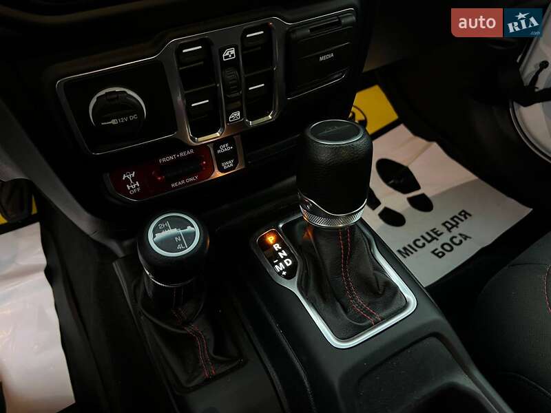 Пікап Jeep Gladiator 2020 в Івано-Франківську