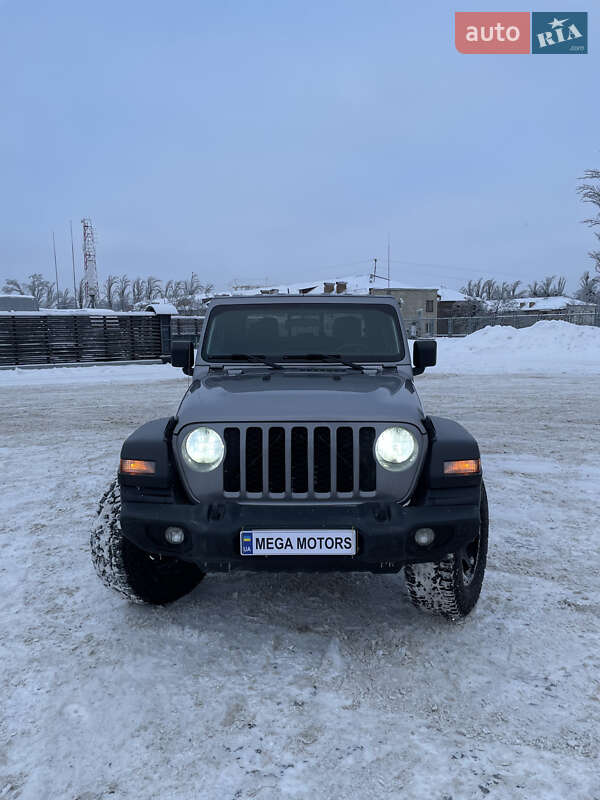 Пикап Jeep Gladiator 2019 в Киеве