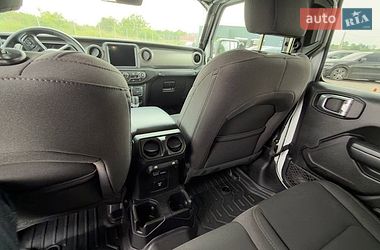 Пікап Jeep Gladiator 2021 в Львові