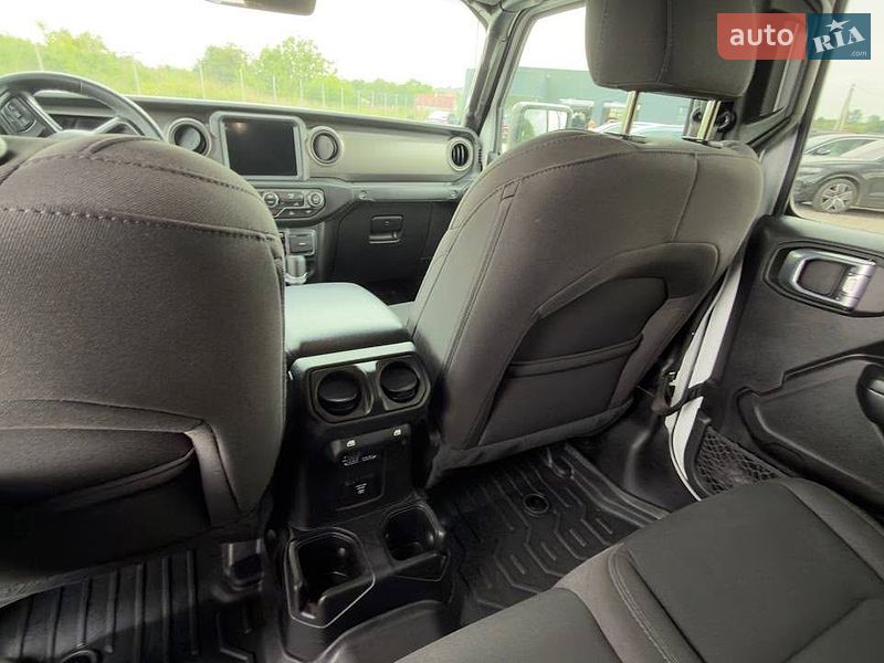 Пікап Jeep Gladiator 2021 в Львові