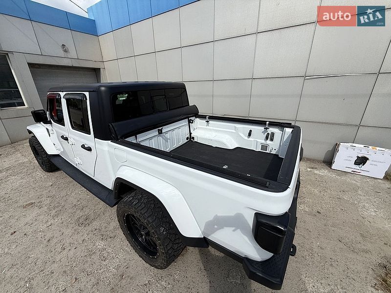 Пікап Jeep Gladiator 2023 в Дніпрі