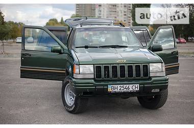 Внедорожник / Кроссовер Jeep Grand Cherokee 1995 в 
